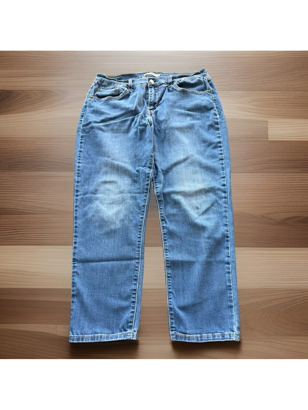 Levi’s Boyfriend Cotton Jeans Women Size 31x26 Light Wash Relaxed Denim Stretch